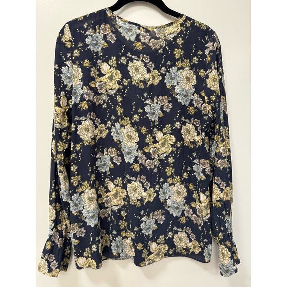 H&M Size 6 Navy Floral Long Sleeve Bell Sleeve Blouse - Picture 2 of 5
